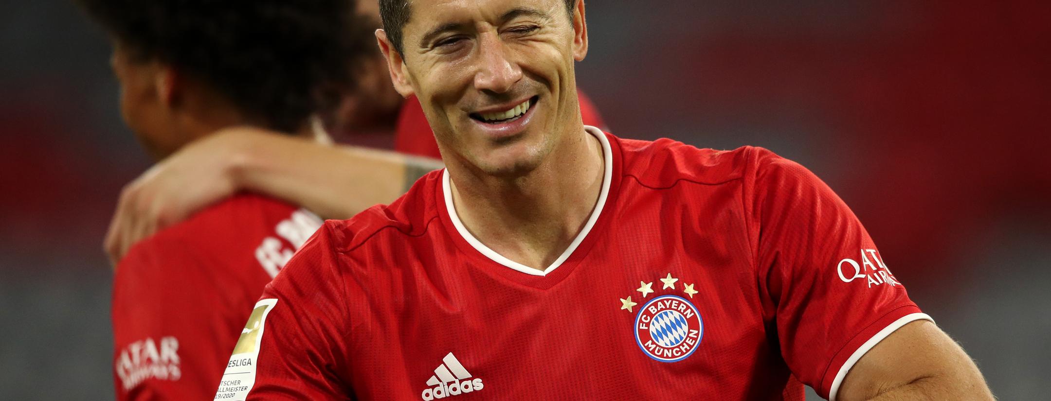 Robert Lewandowski Rabona Assist