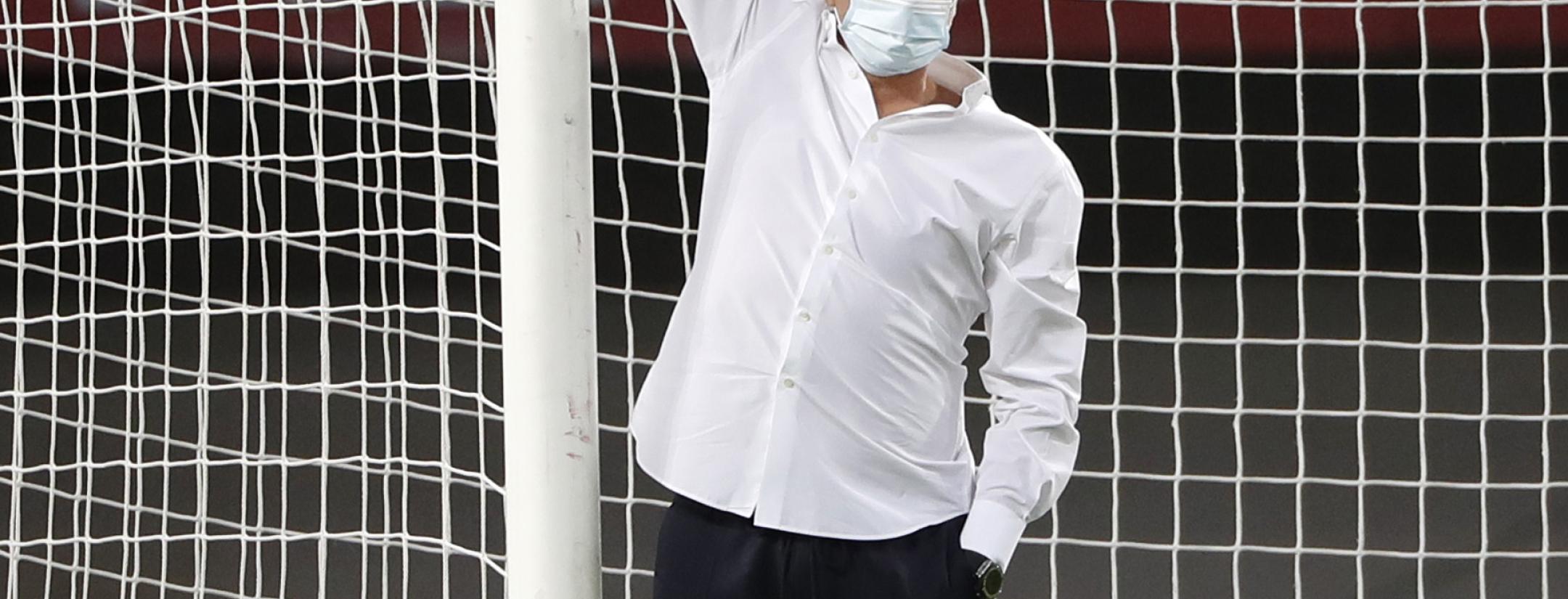 Spurs Goalposts in Europa League