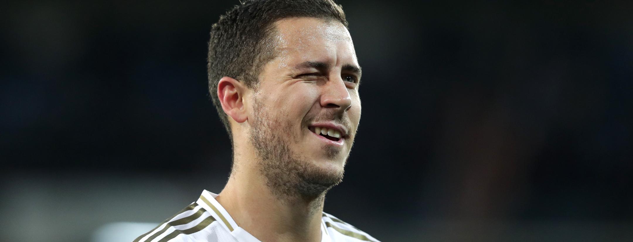 Eden Hazard Fakes Injury