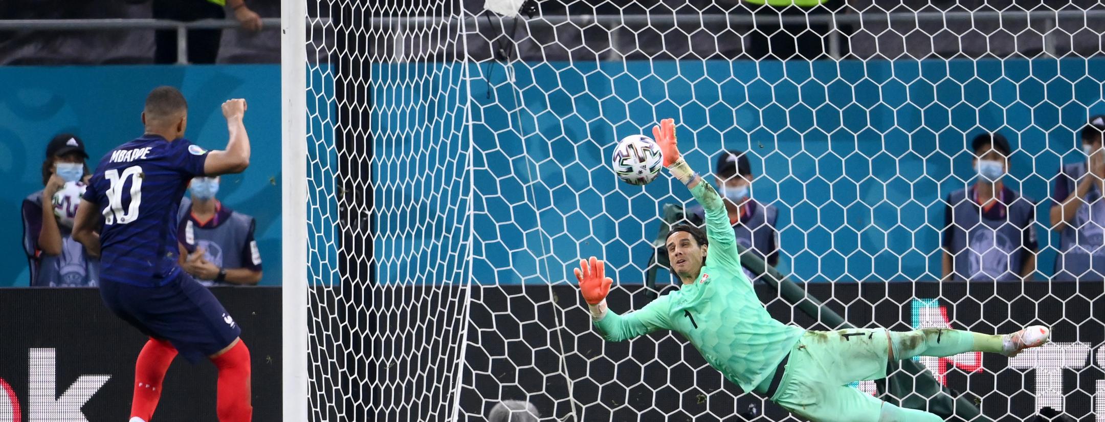 Mbappe Penalty vs Switzerland