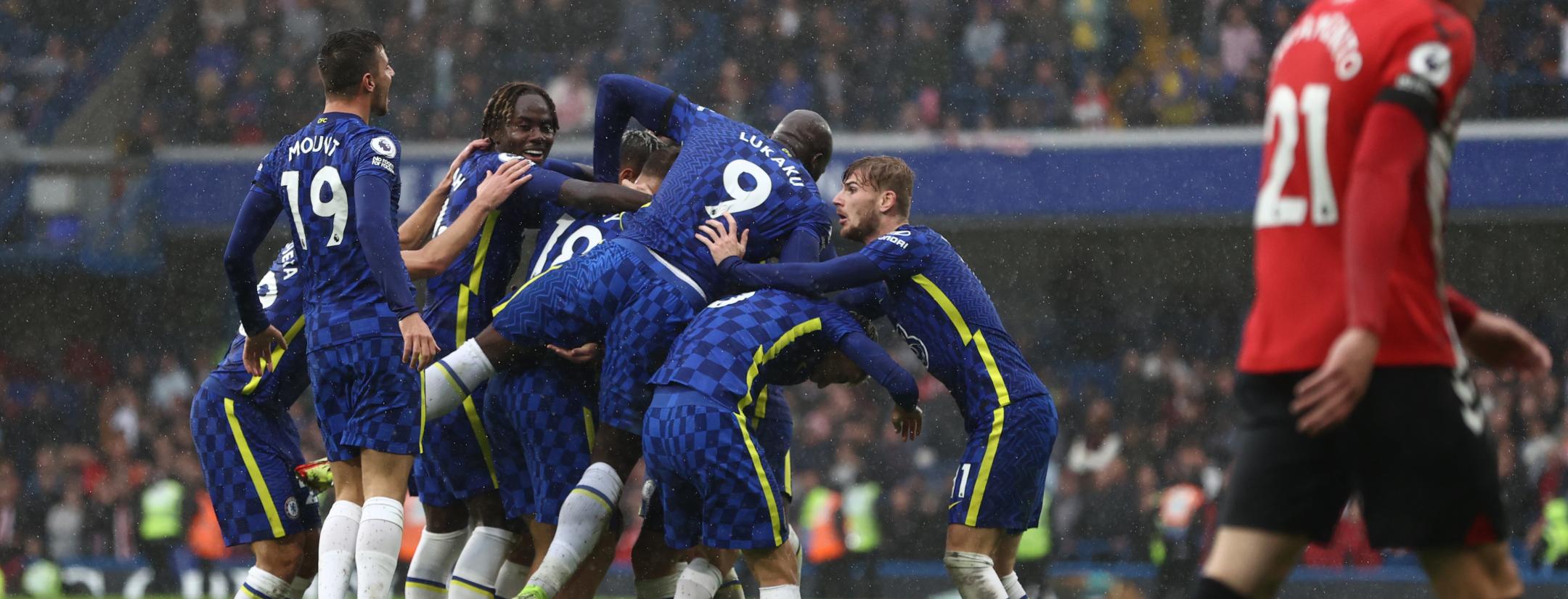 Chelsea Players Celebrate Chilwell Goal Vs Southampton