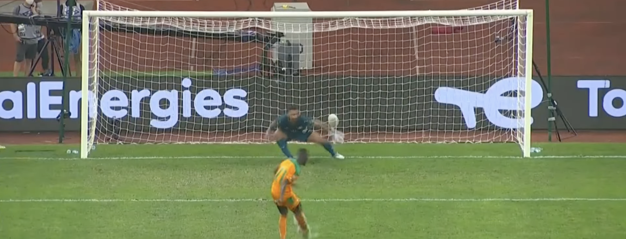 Eric Bailly Penalty Miss vs Egypt