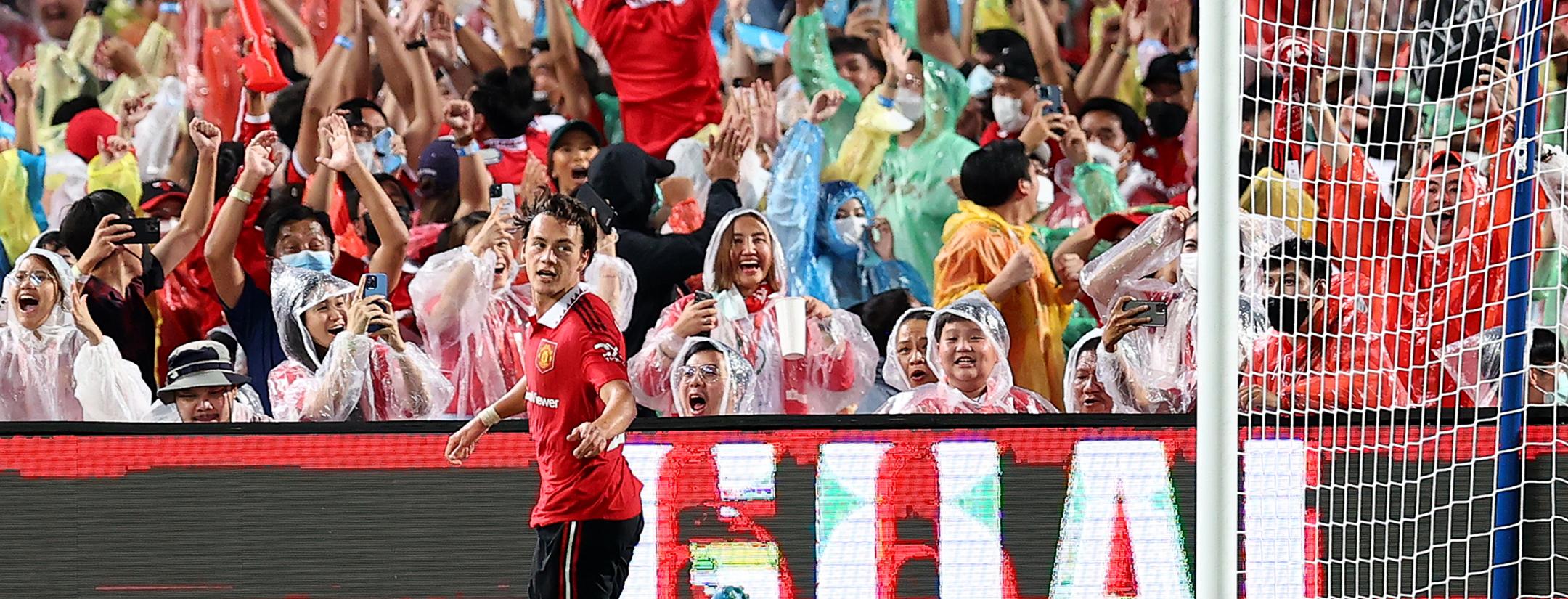 Facundo Pellistri #28 of Manchester United celebrates after scoring his team's fourth goal against Liverpool