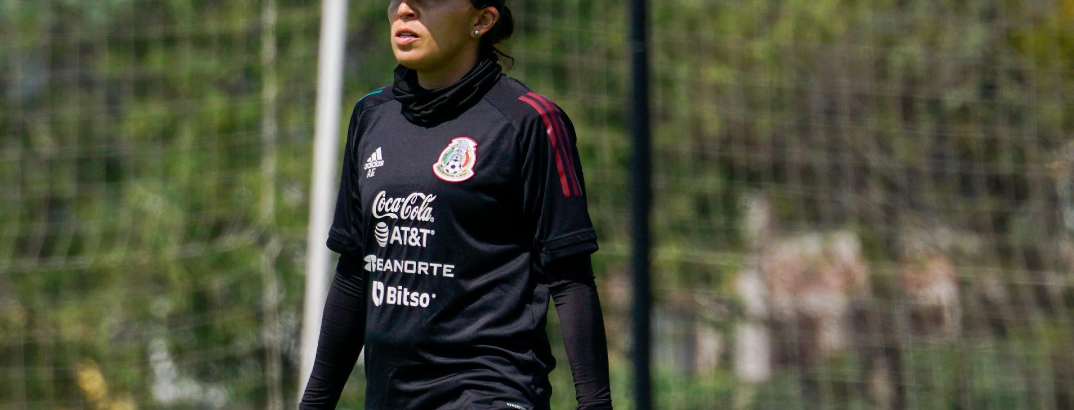 Ana Galindo, entrenadora México