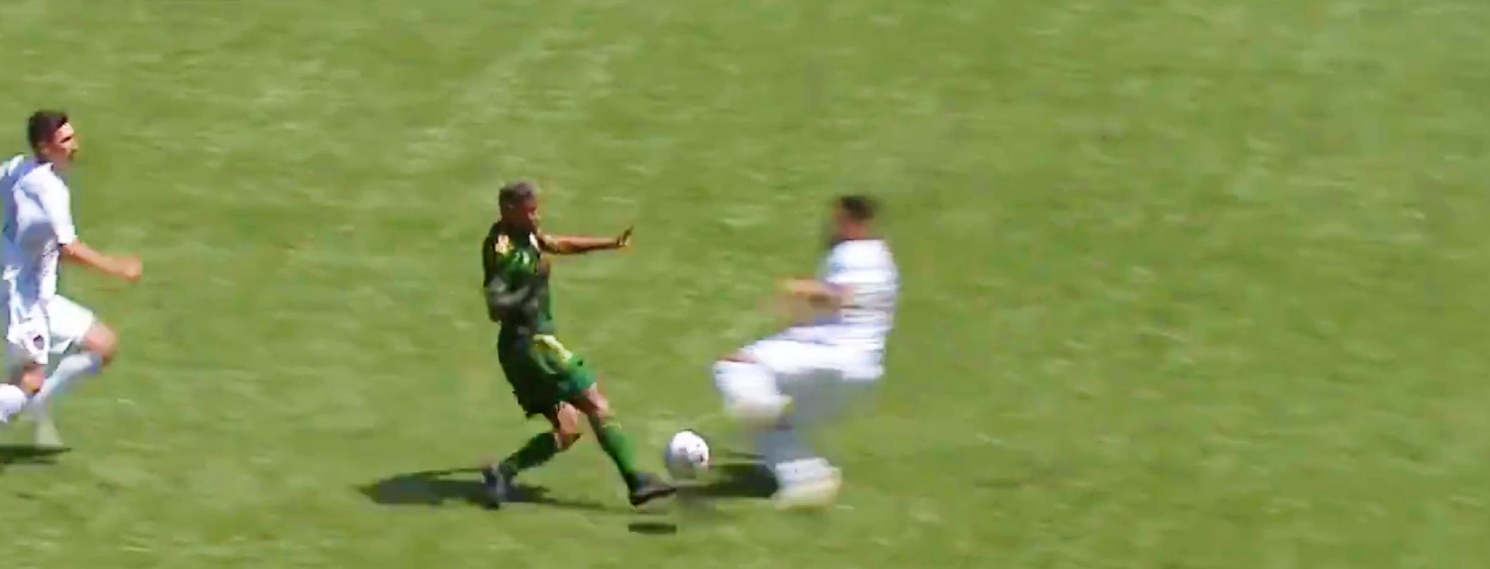 Patada de Williams A Andy Polo