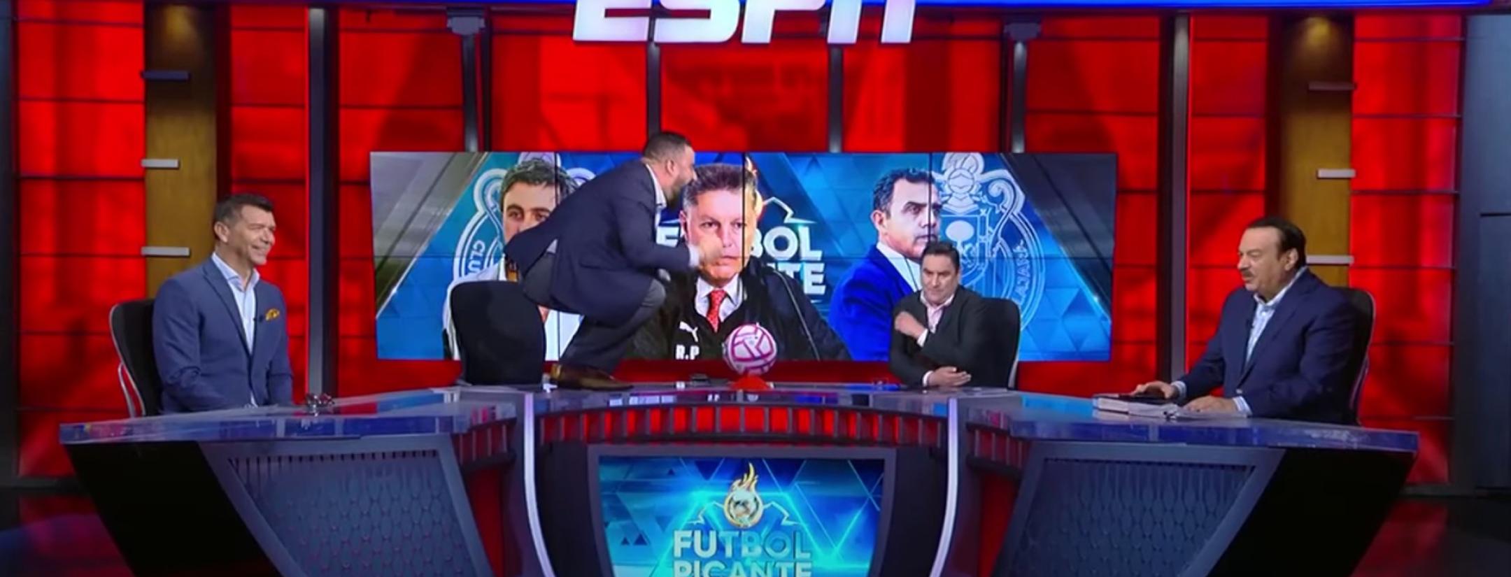 Burla de Álvaro Morales a Jorge Pietrasanta