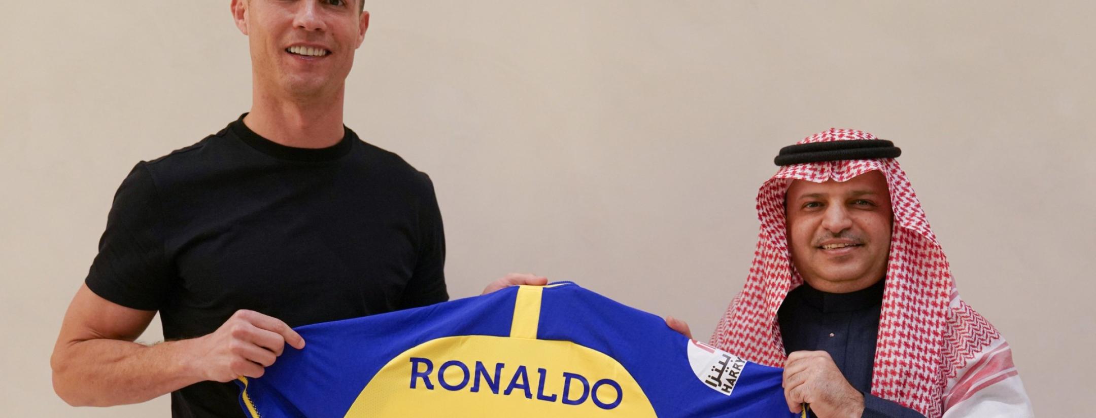 Cristiano Ronaldo signs with Al-Nassr