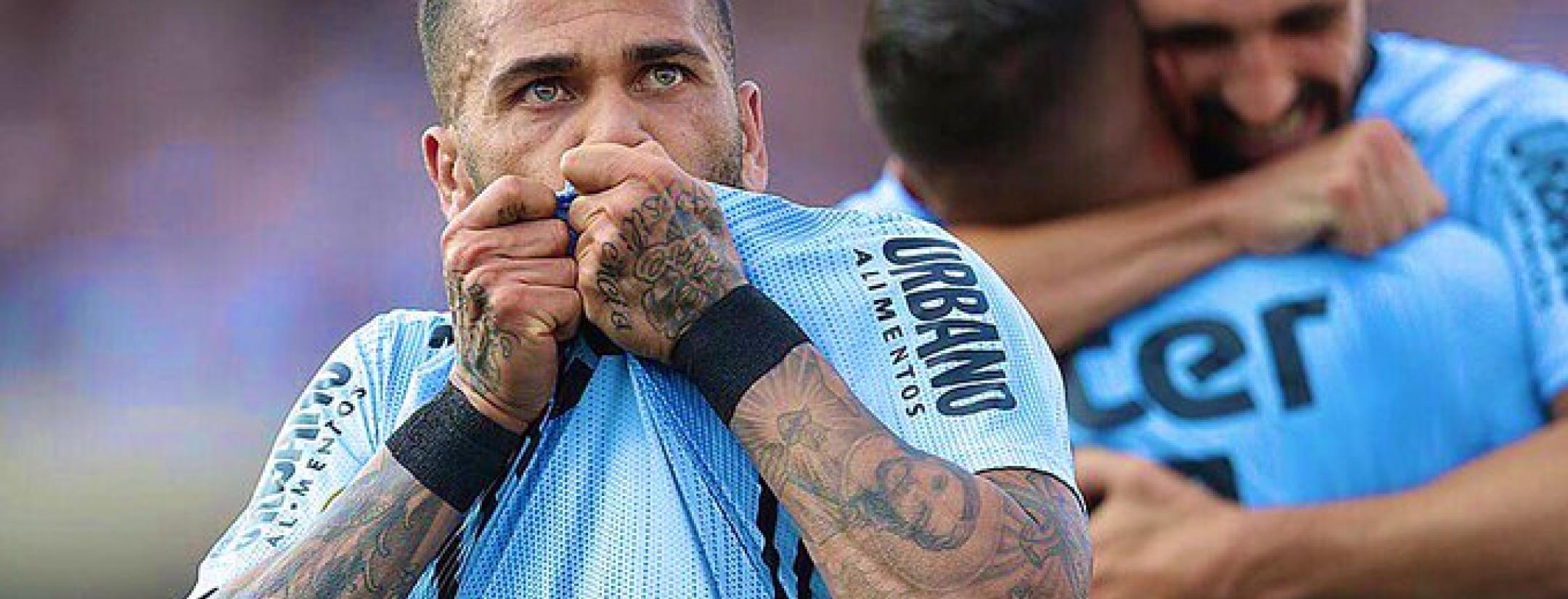 Dani Alves Sao Paulo debut