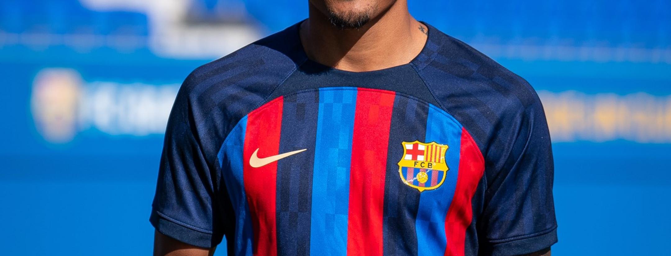 Julian Araujo Barcelona