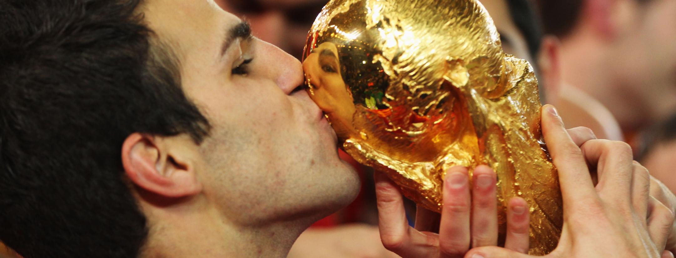 Cesc Fabregas retires