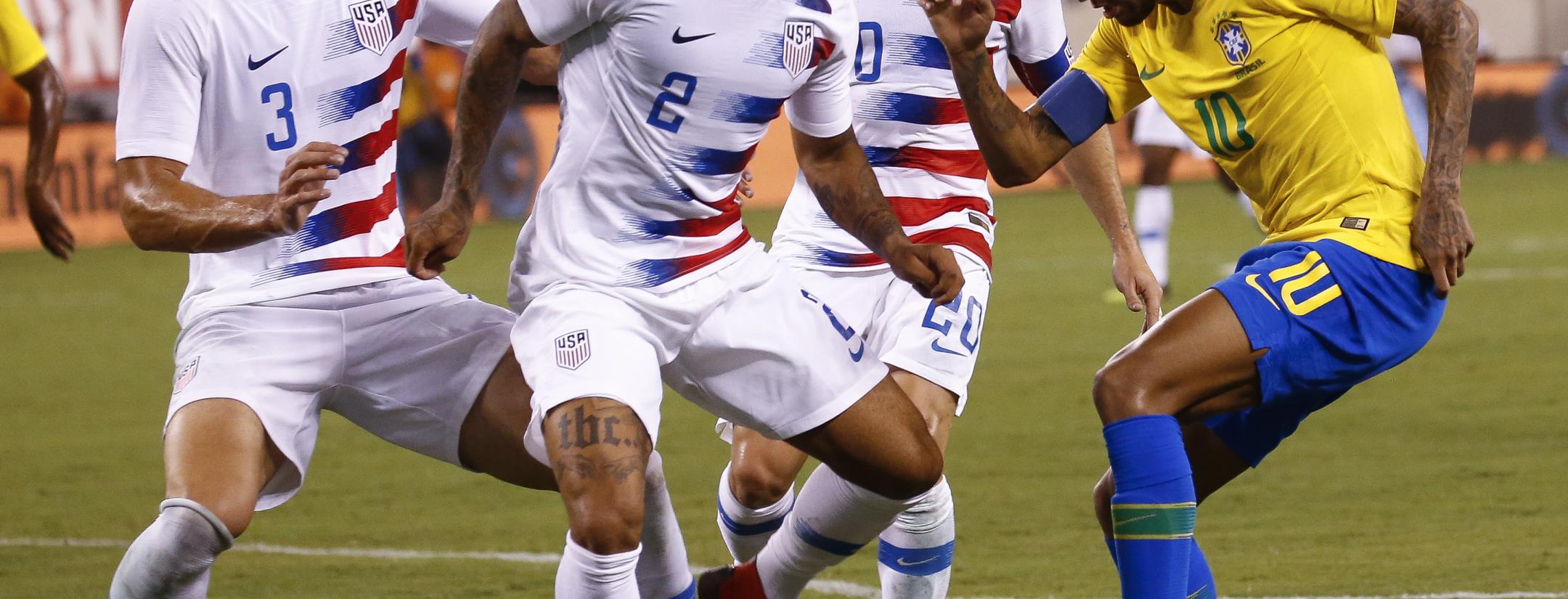 DeAndre Yedlin vs Neymar