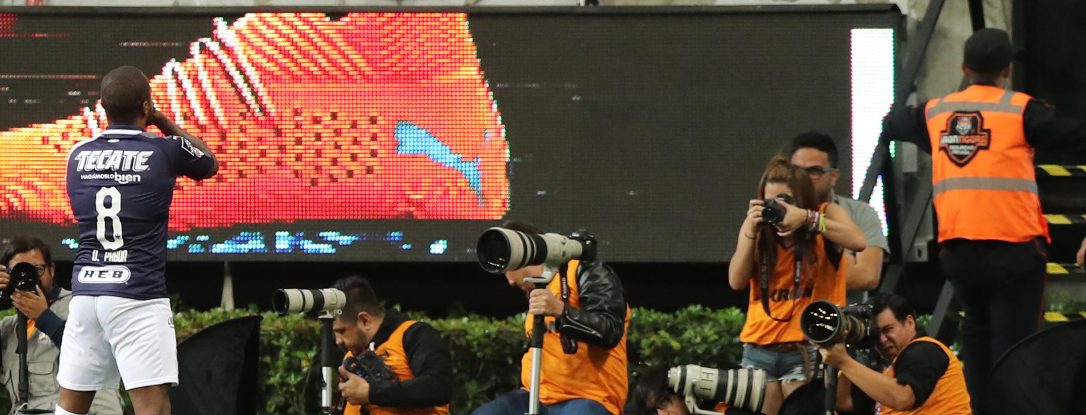 Dorlan Pabon goals vs Chivas
