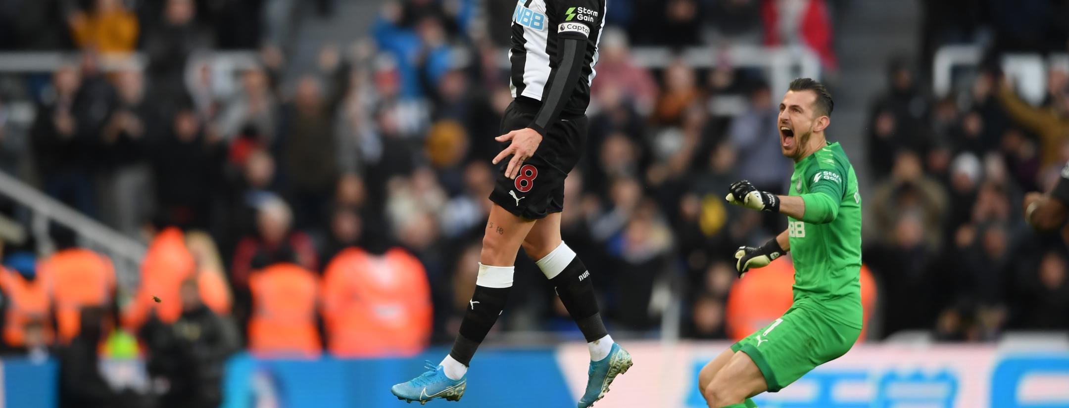 Jonjo Shelvey goal vs Man City