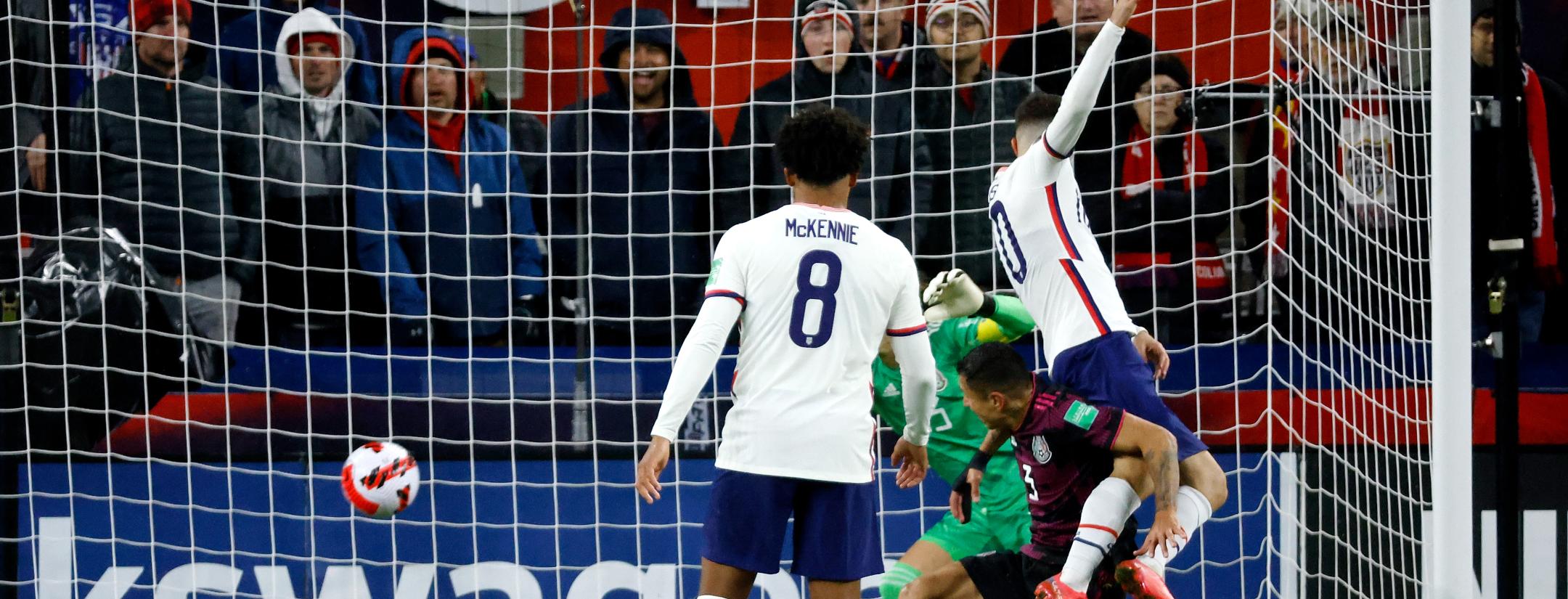 El Hombre En El Espejo