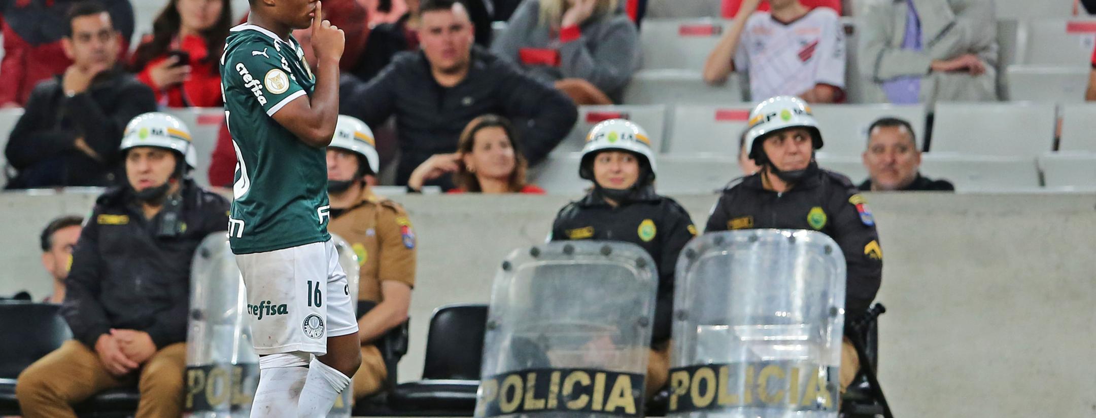 Endrick first goal as a pro