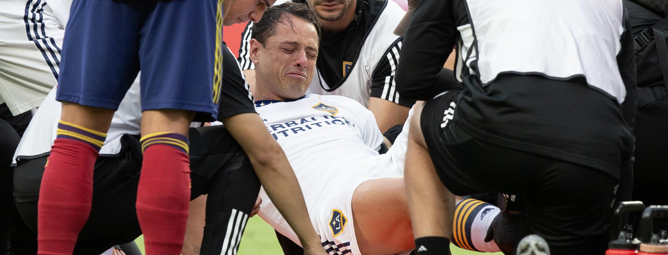 Chicharito knee injury vs RSL
