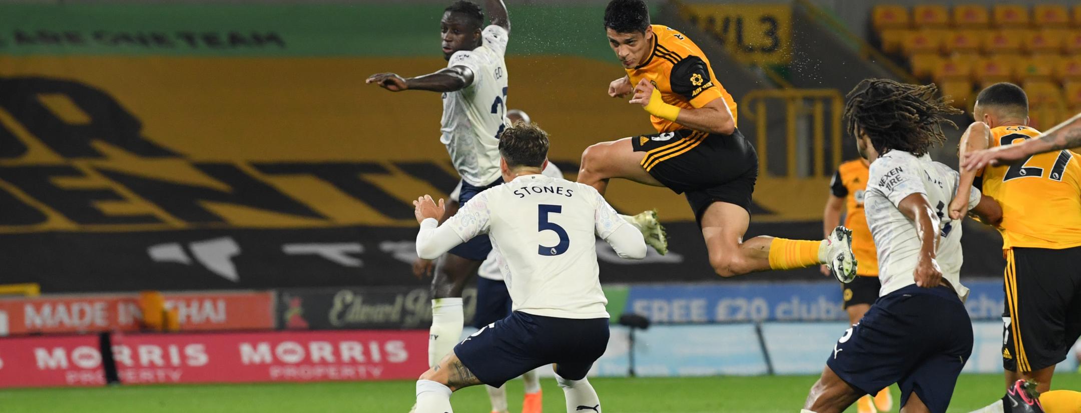 Raul Jimenez goal vs Manchester City