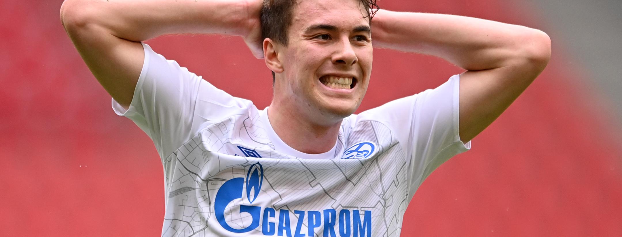 Schalke's Matthew Hoppe 