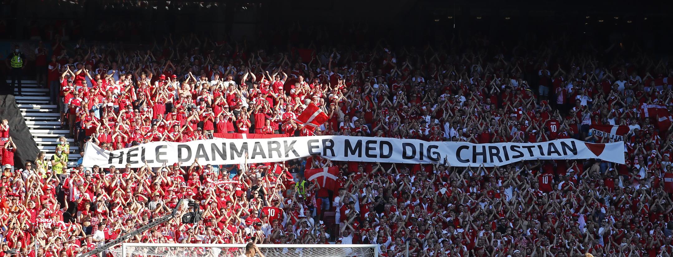 Christian Eriksen Tenth Minute Tribute