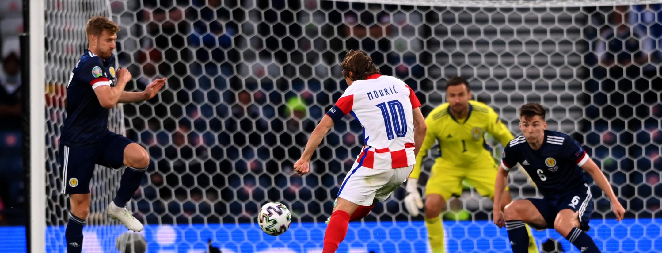 Gol de Modric vs Escocia