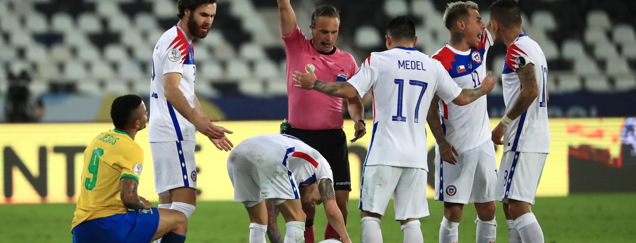 Patada de Gabriel Jesus