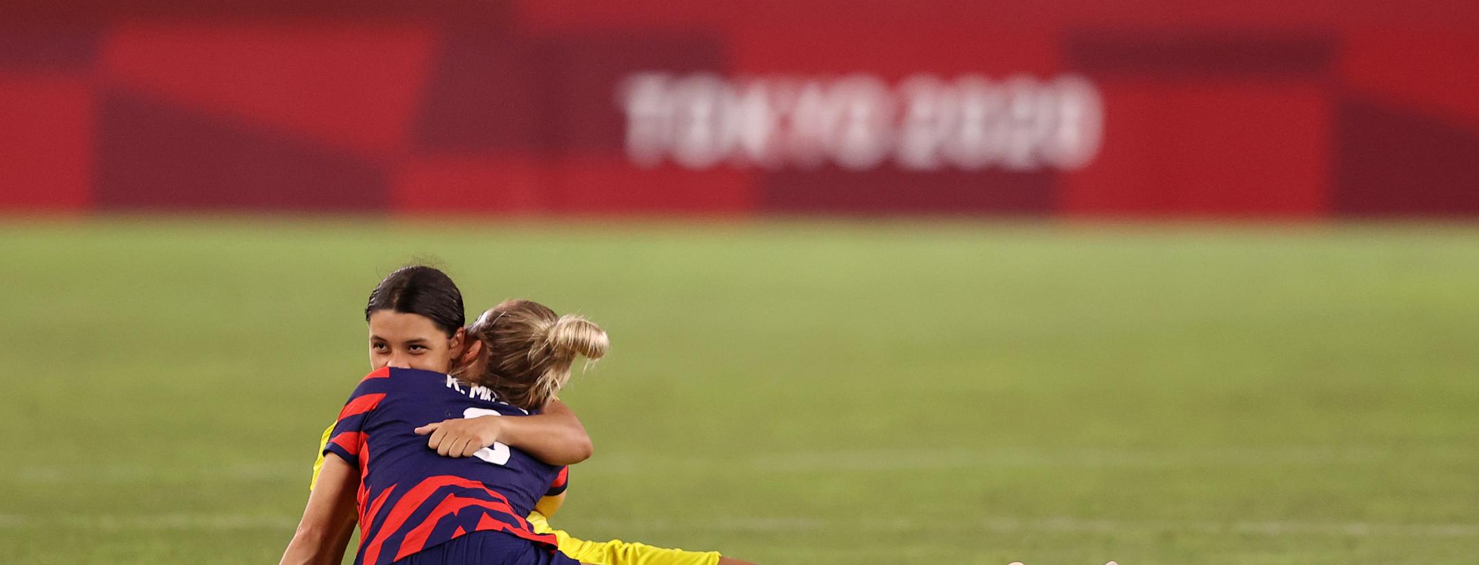 Sam Kerr and Kristie Mewis