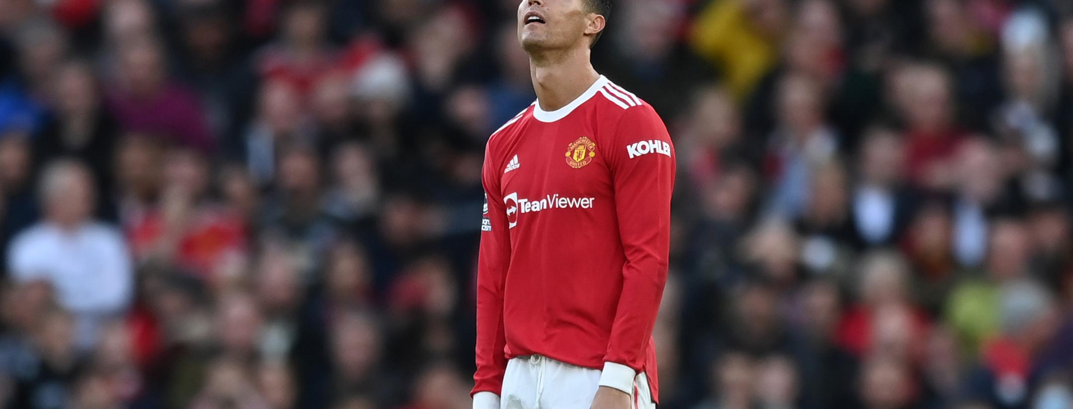 Liverpool beats Manchester United 5-0