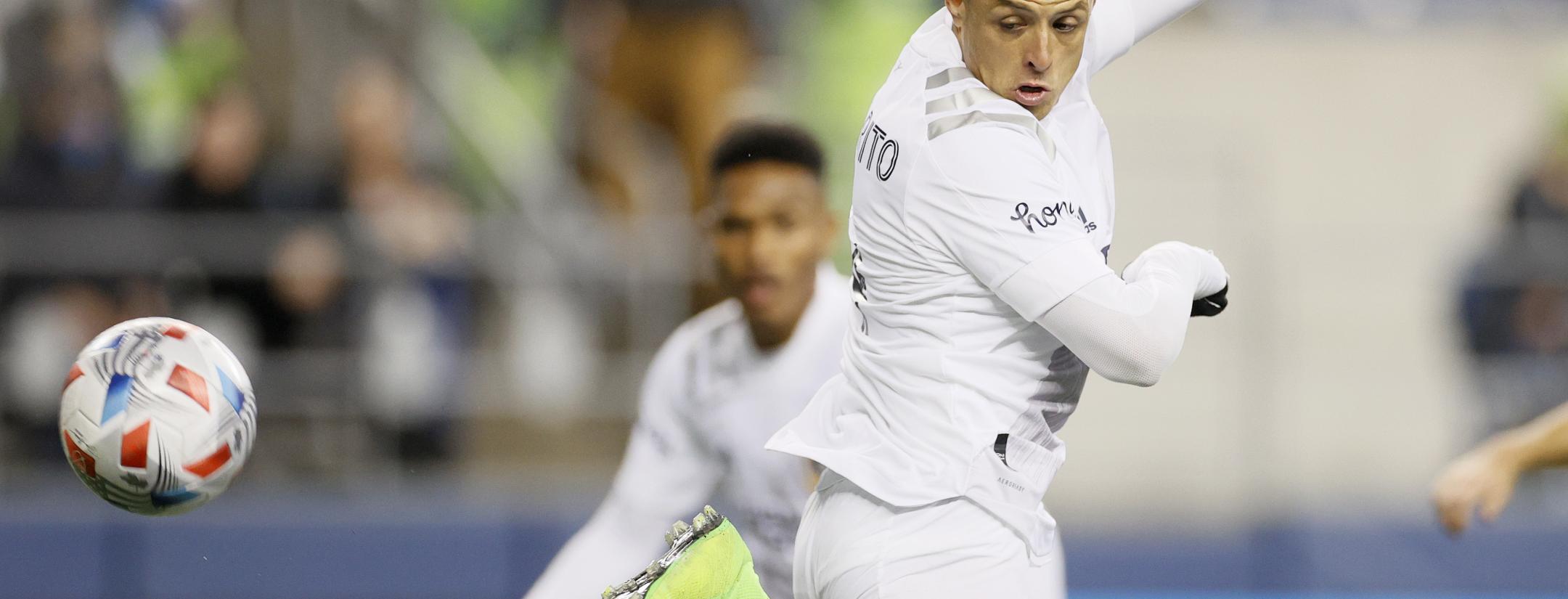 Gol de Chicharito vs Seattle