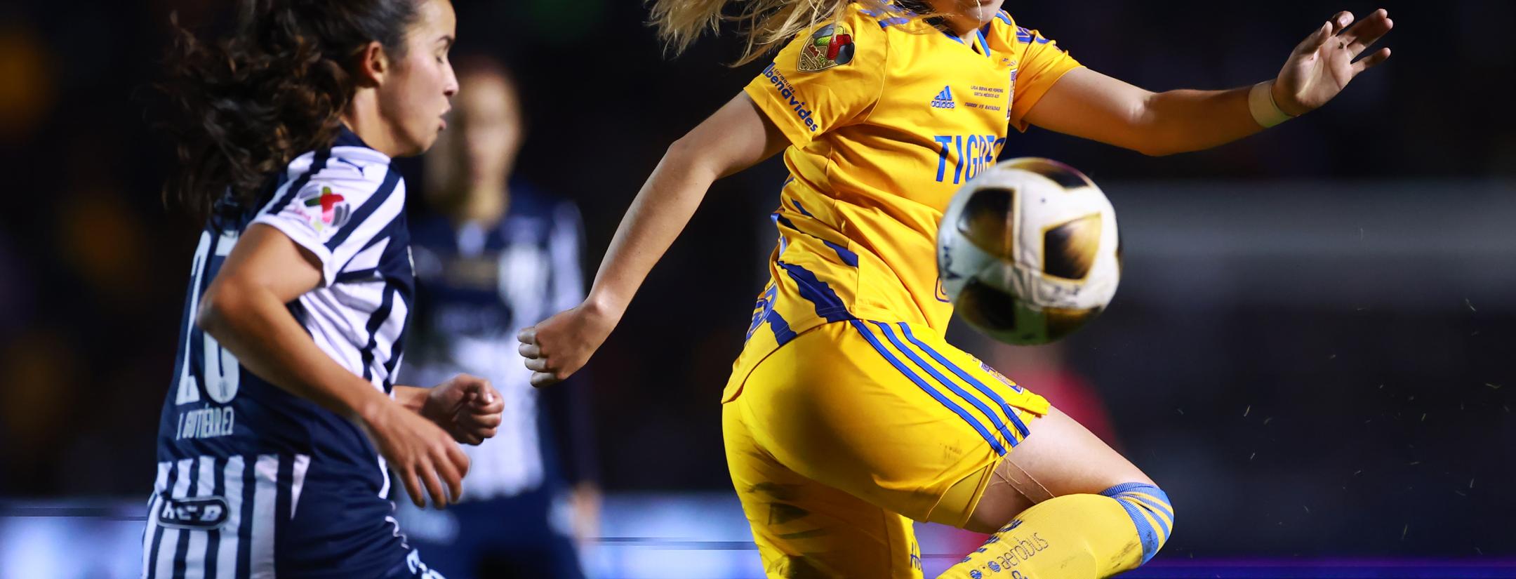 Katty Martínez Al América