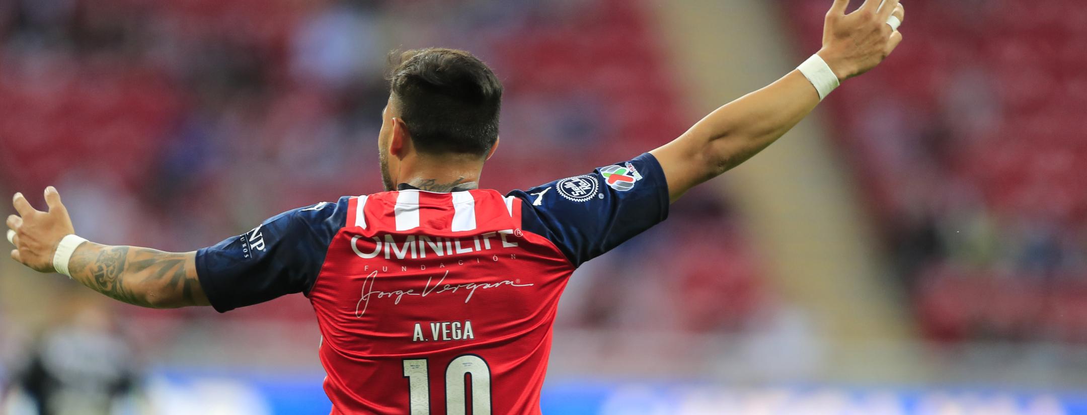 Gol de Alexis Vega vs Querétaro