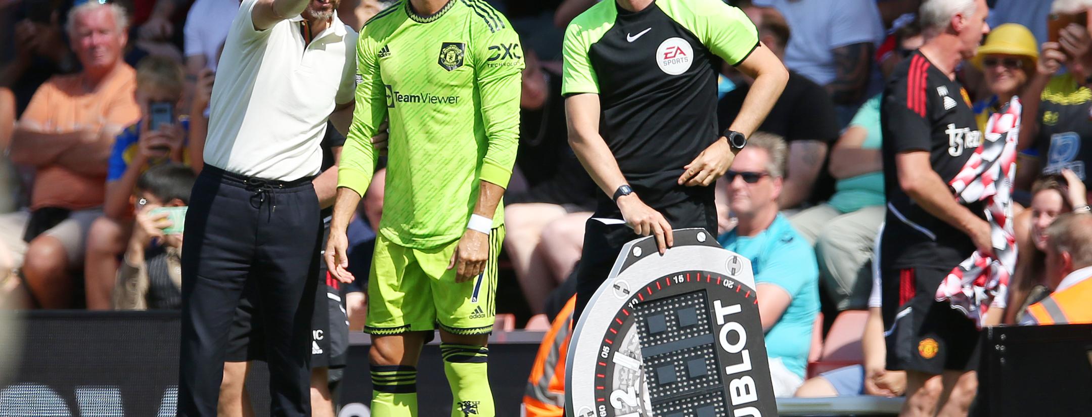 Cristiano Ronaldo getting subbed in against Southampton