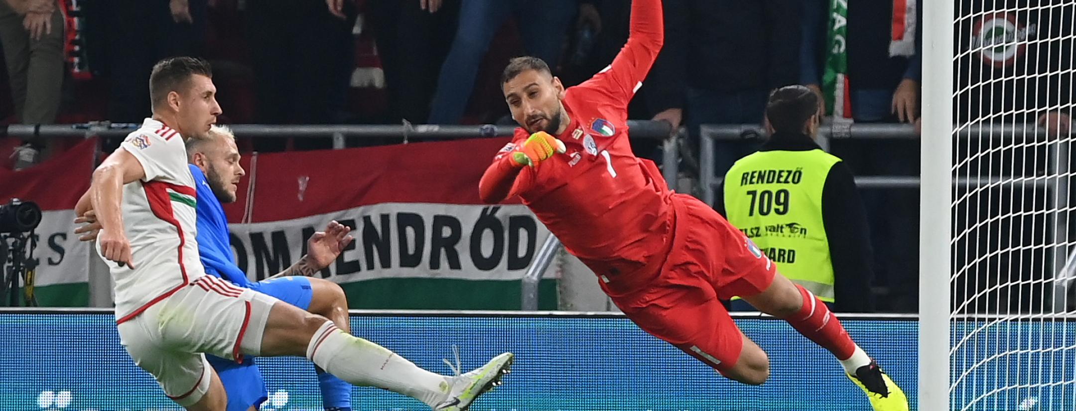 Gianluigi Donnarumma triple save