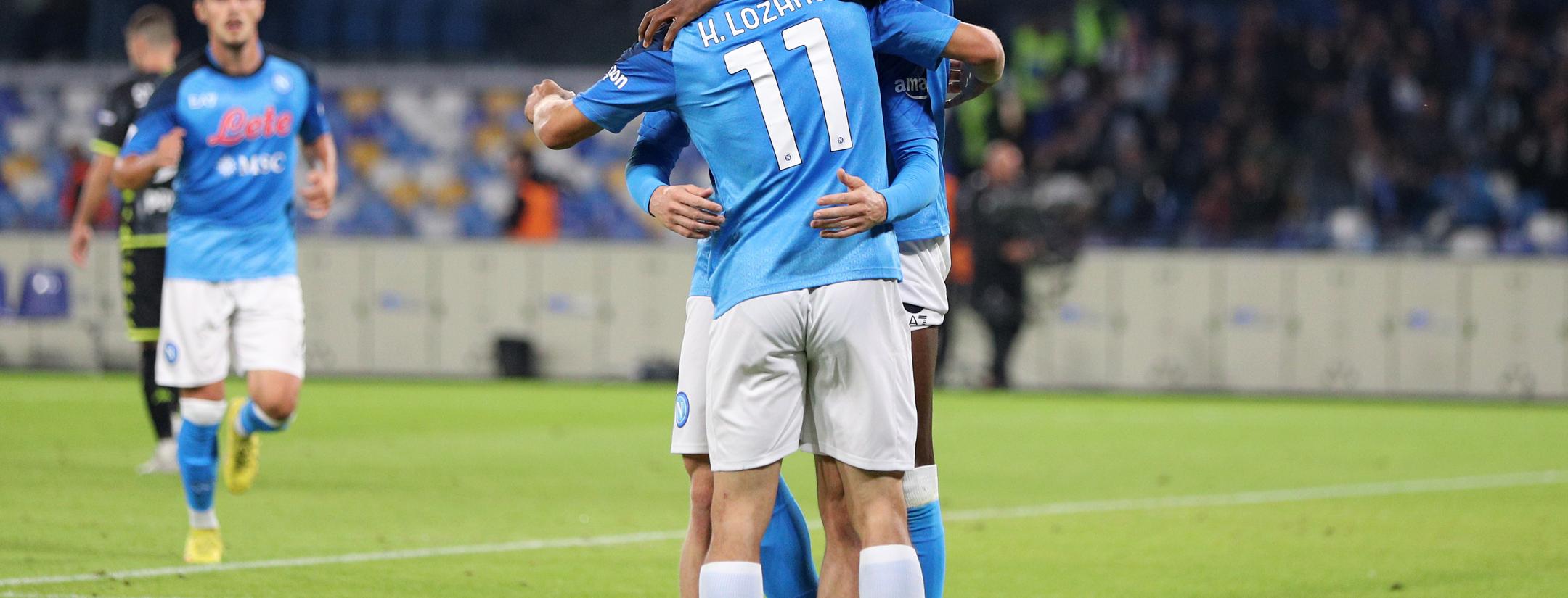 Asistencia de Chucky Lozano