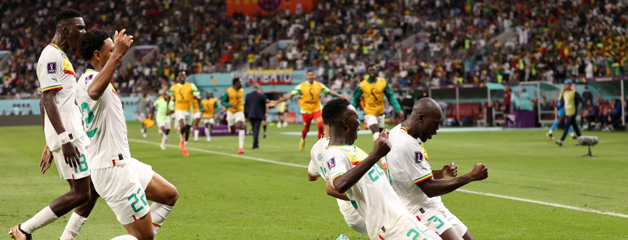 Senegal advances to round of 16