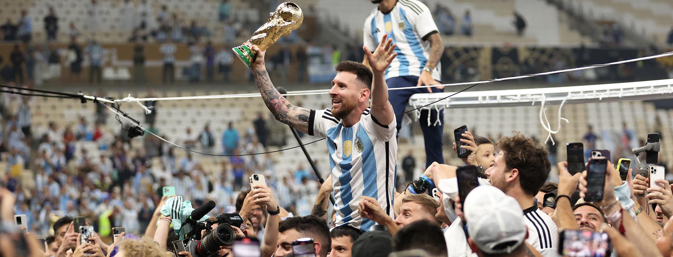 Lionel Messi trophy photo