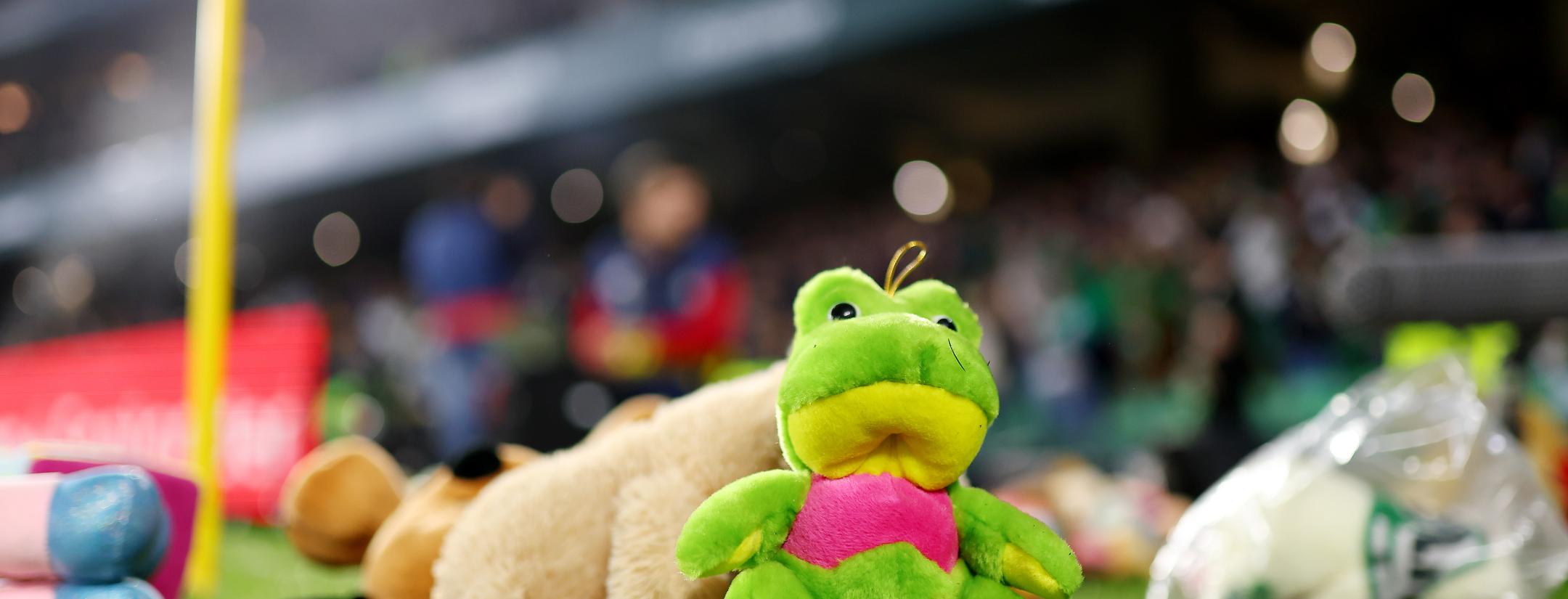Real Betis stuffed animal toss 
