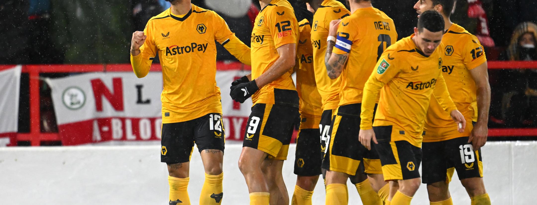 Gol de Raúl Jiménez vs Nottingham Forest