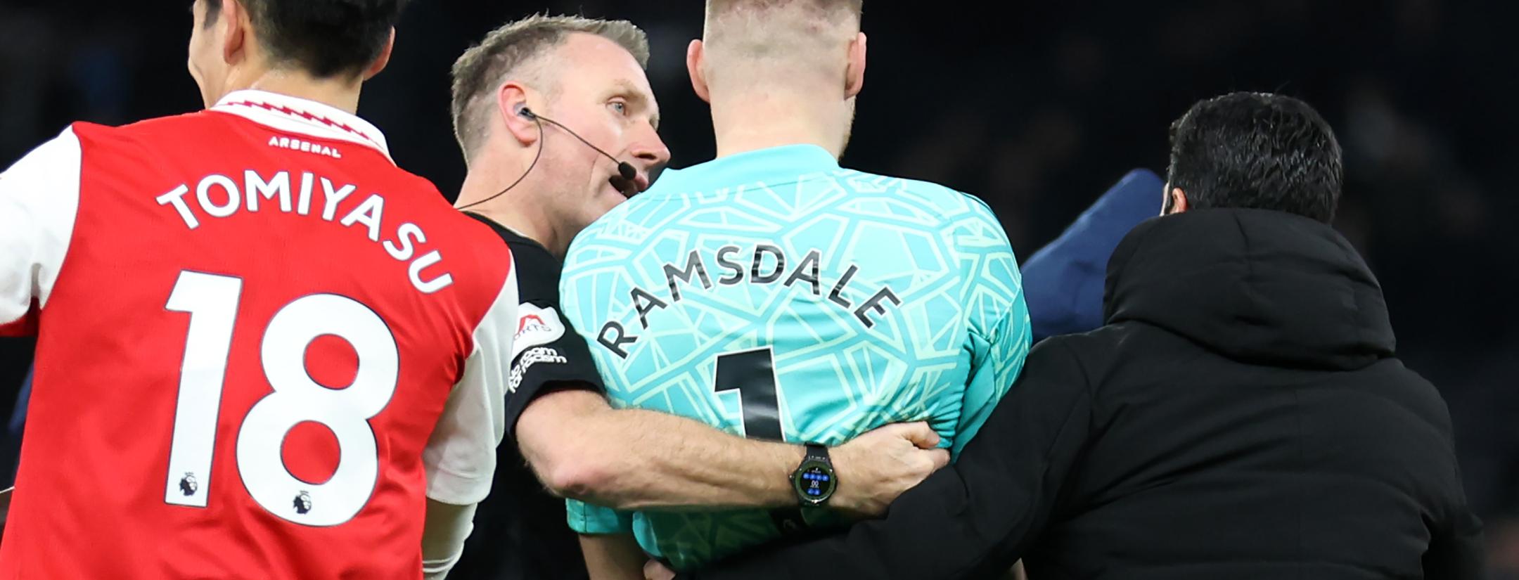 Aaron Ramsdale kicked by fan