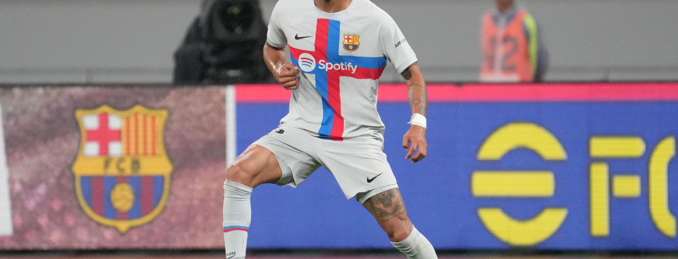 Julián Araujo Barcelona