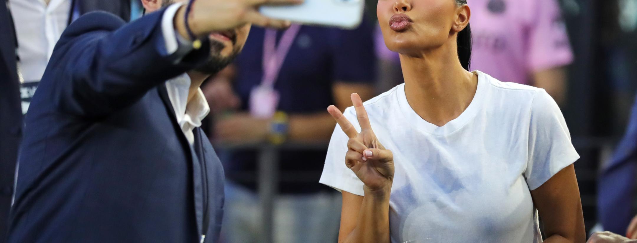 Kim Kardashian en el debut de Lionel Messi