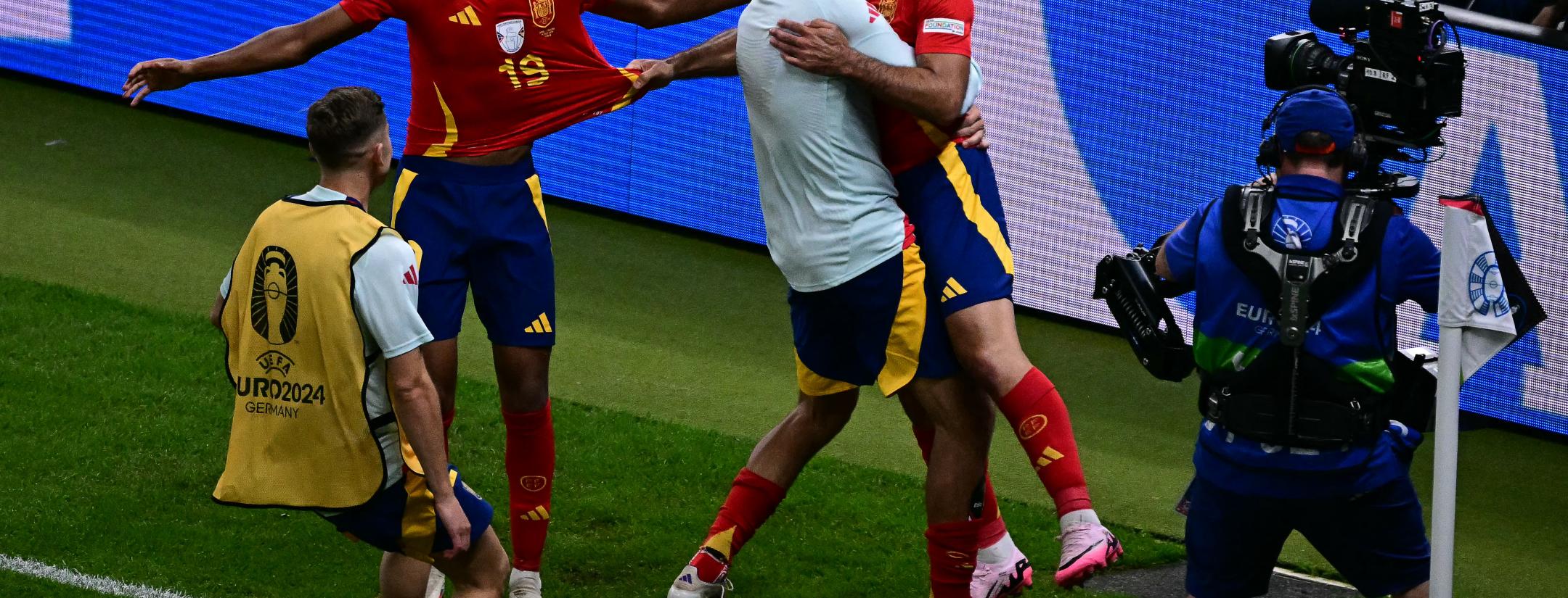 Mikel Oyarzabal celebrates with teammates after scoring their second goal during the UEFA Euro 2024 final football match between Spain and England