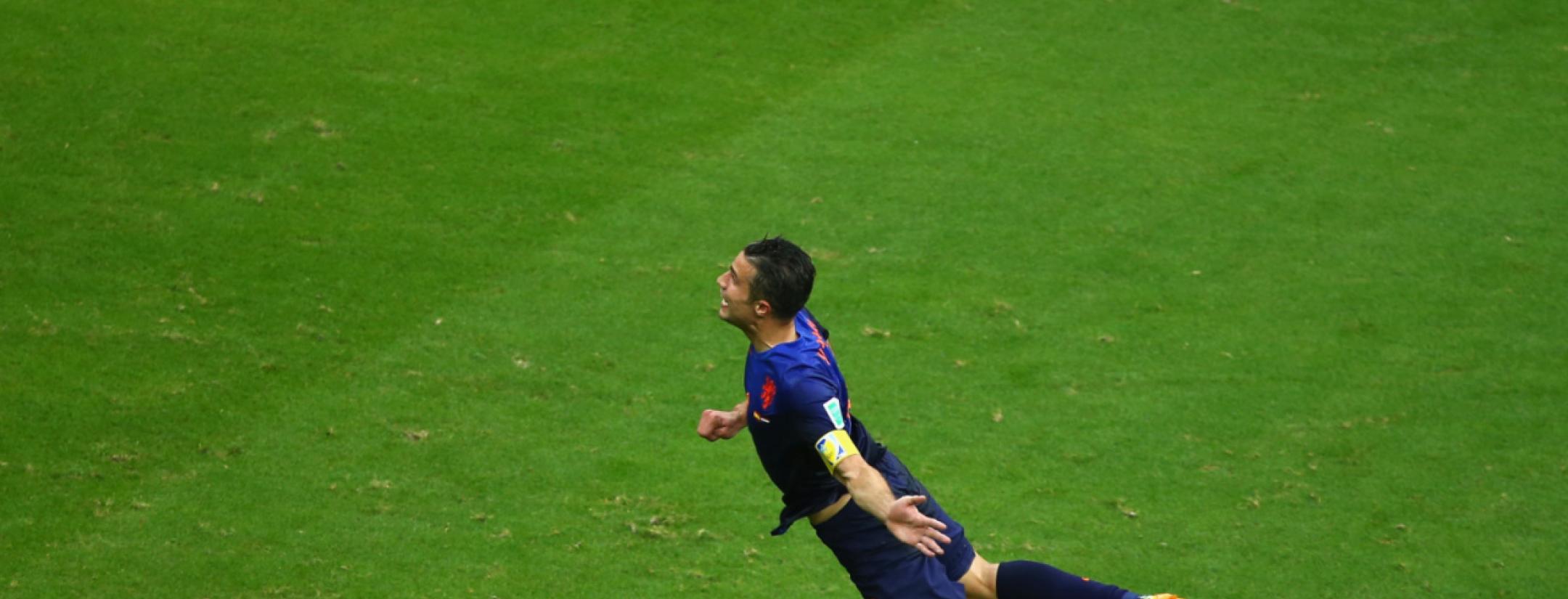 Robin van Persie header vs Spain