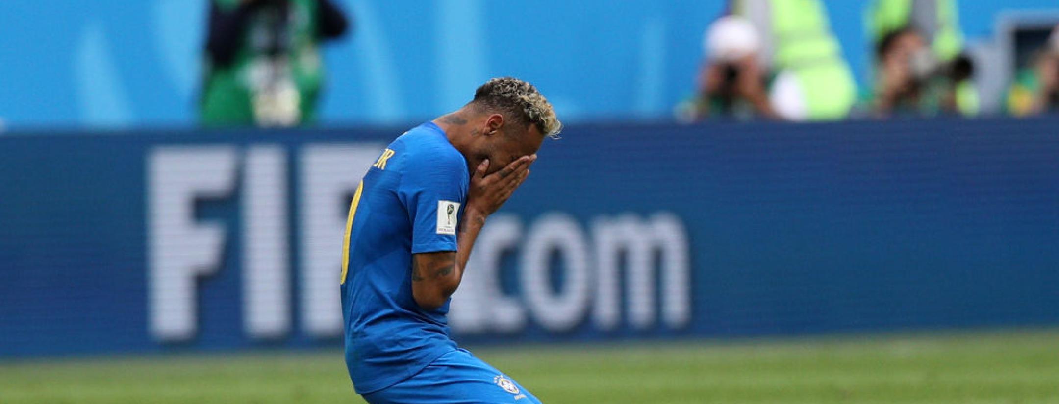 Neymar crying