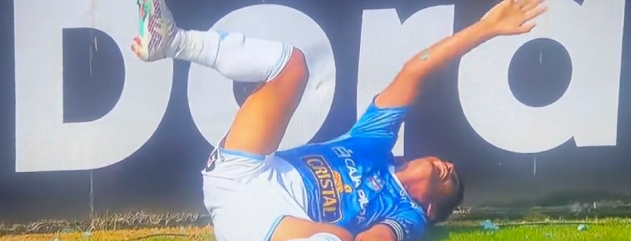 Irven Ávila elbow injury