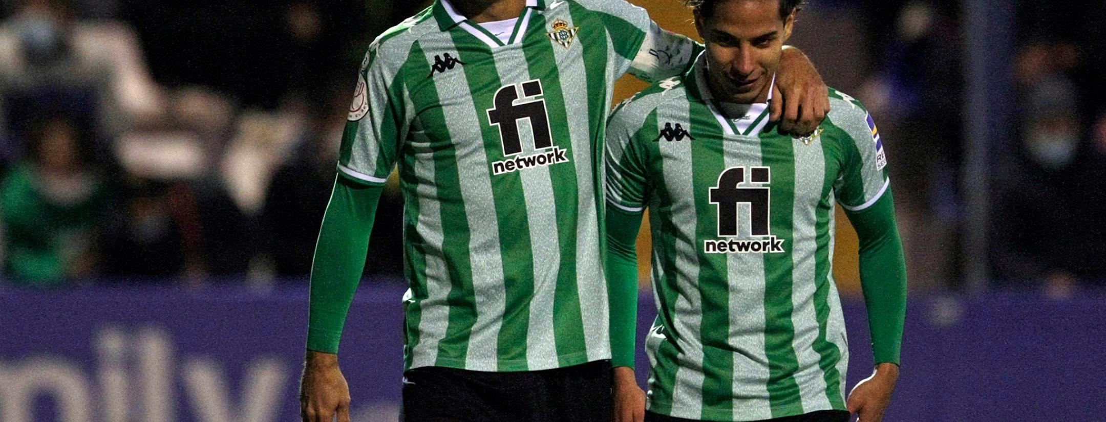 Estatura de Diego Lainez