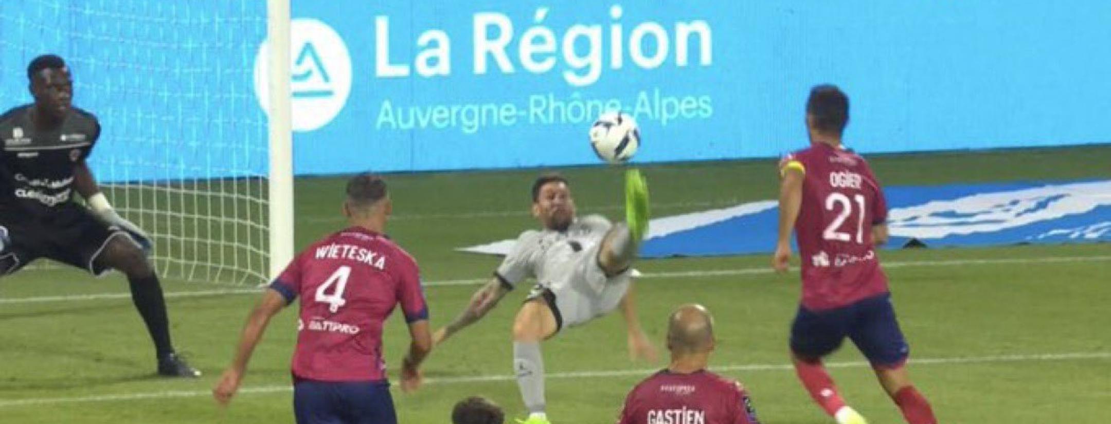 Lionel Messi bicycle kick goal