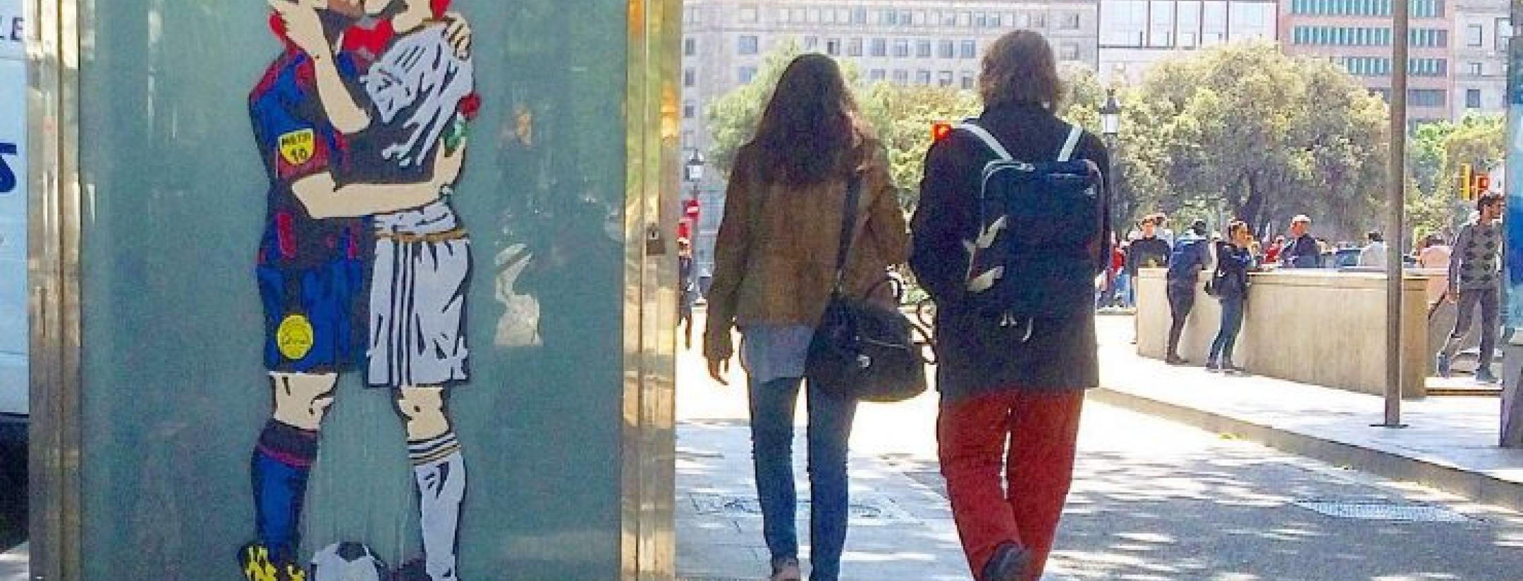 Lionel Messi and Cristiano Ronaldo smooch