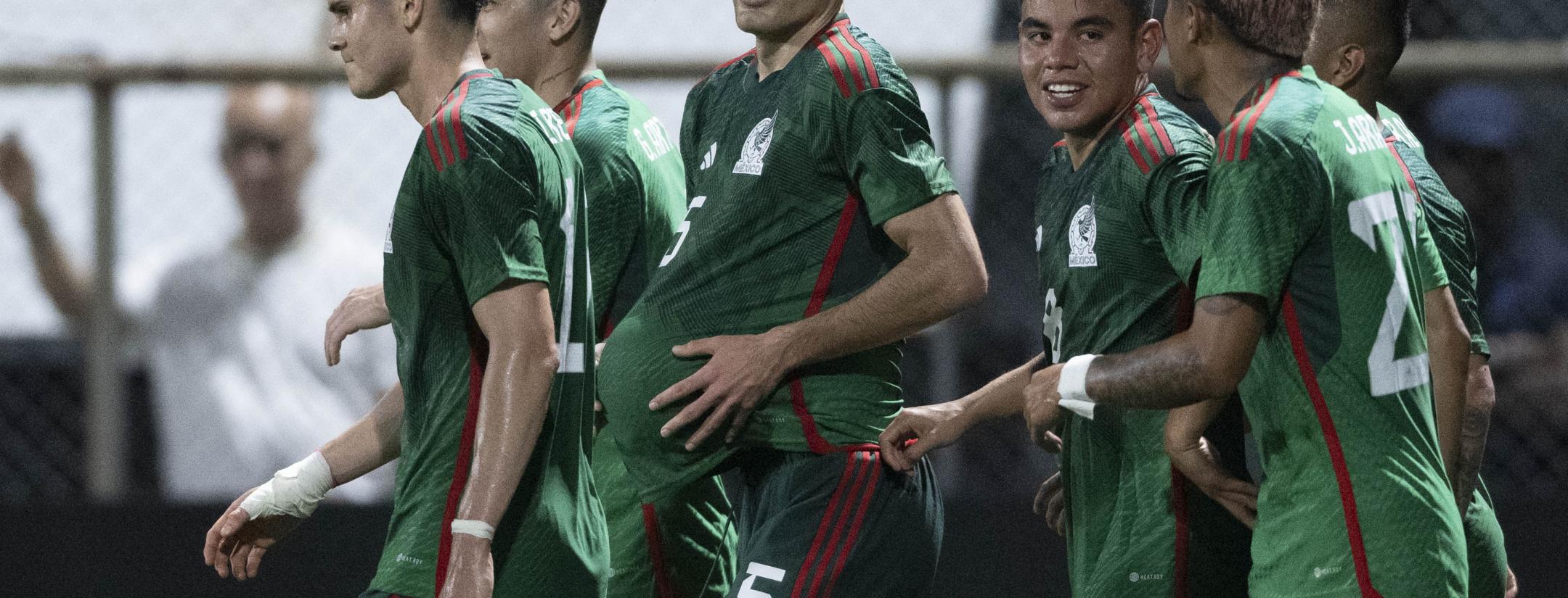 Calificaciones Selección Mexicana vs Surinam