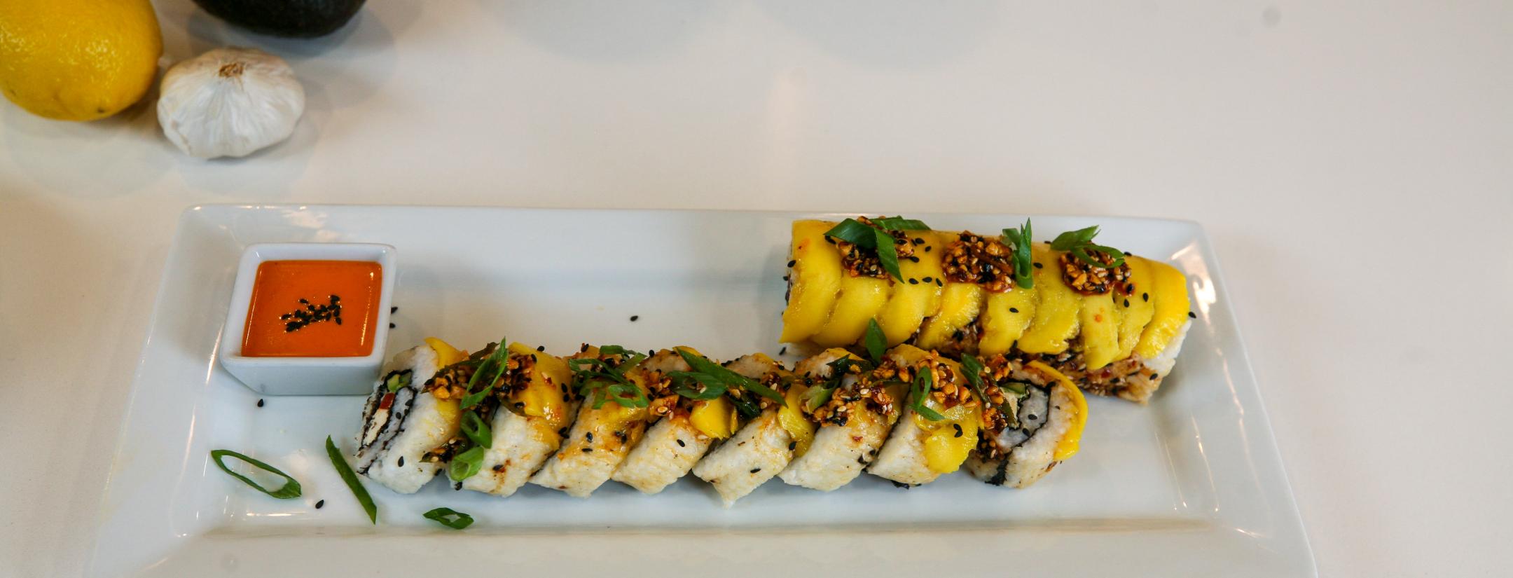 Crunchy peanut sushi recipe