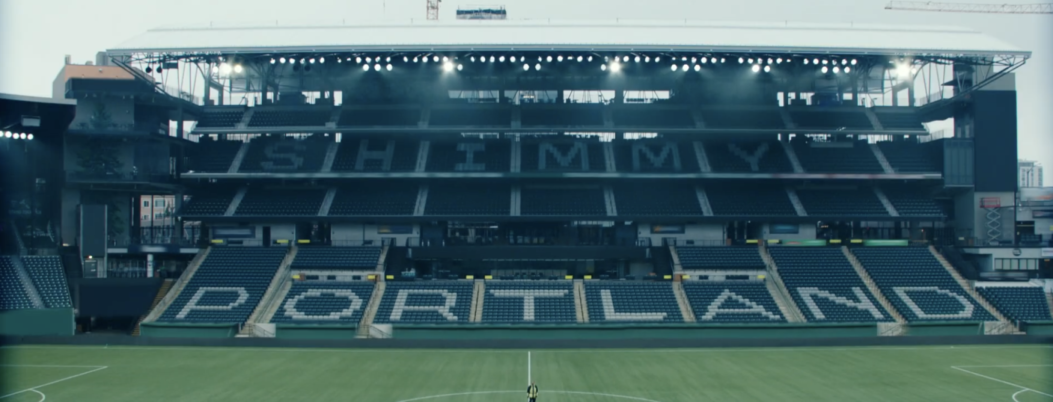 Aminé "Shimmy" music video